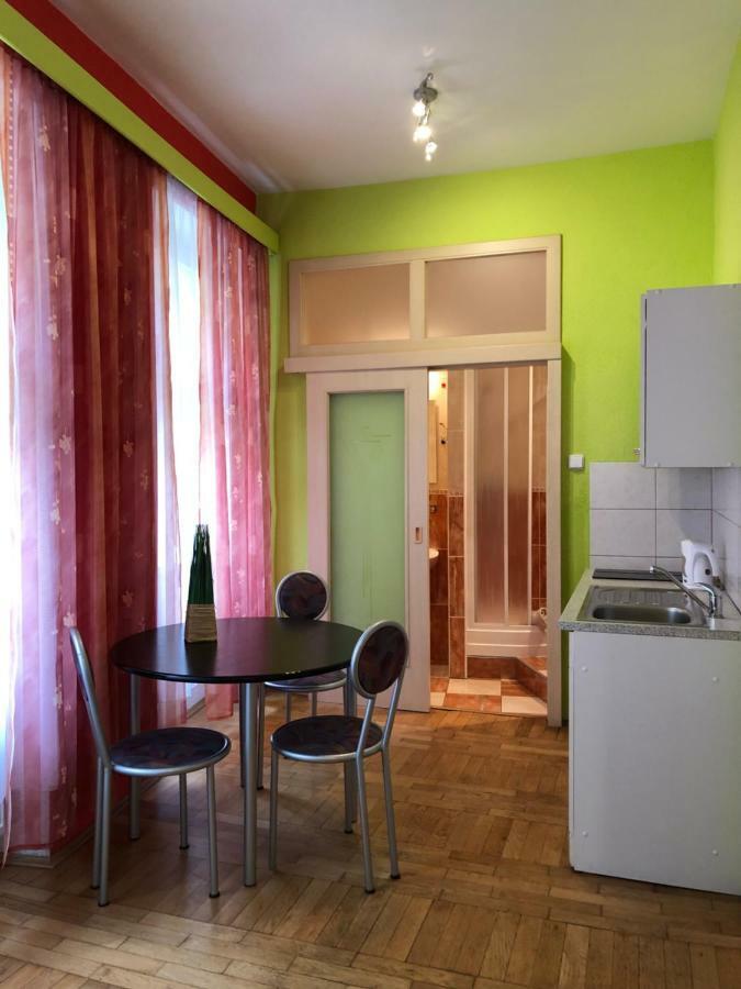 Apartman Orchidej U Vridla 카를로비바리 외부 사진